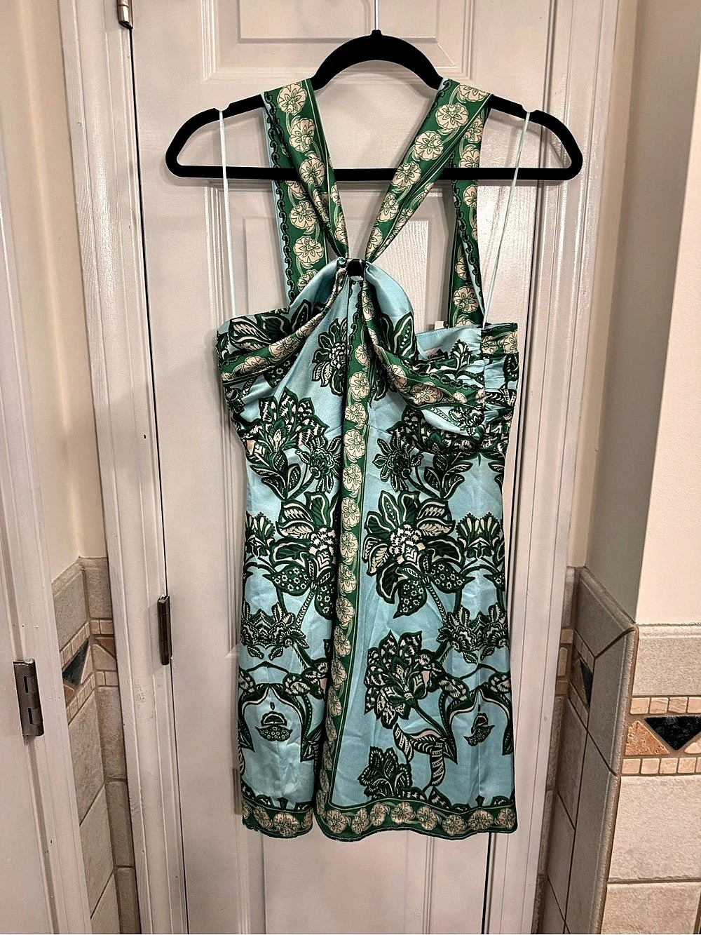 Greylin Miki Halter Mini Dress Floral Green & White Size Medium